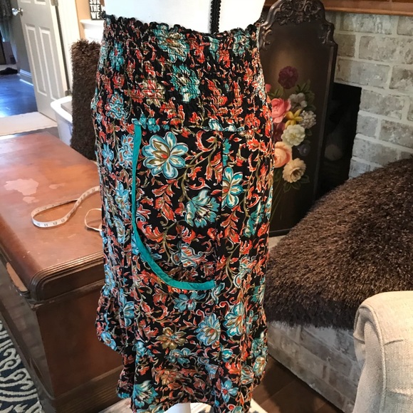 Size Small, Xhilaration,  (WITH FLAW - See ⬇️ - Picture 6 of 8